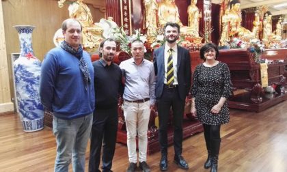 Visita al tempio buddista per i candidati al consiglio comunale Marina Grasso e Andrea Risaliti