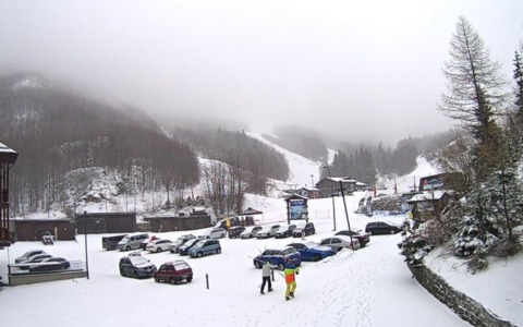 Anticipata apertura degli impianti sciistici ad Abetone