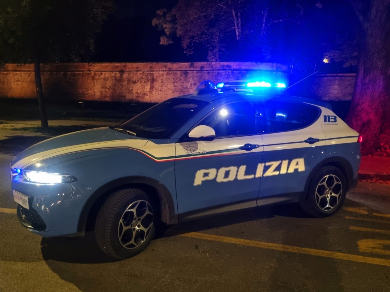 Arrestata una donna per spaccio di eroina: sequestrati 75 grammi e 500 euro