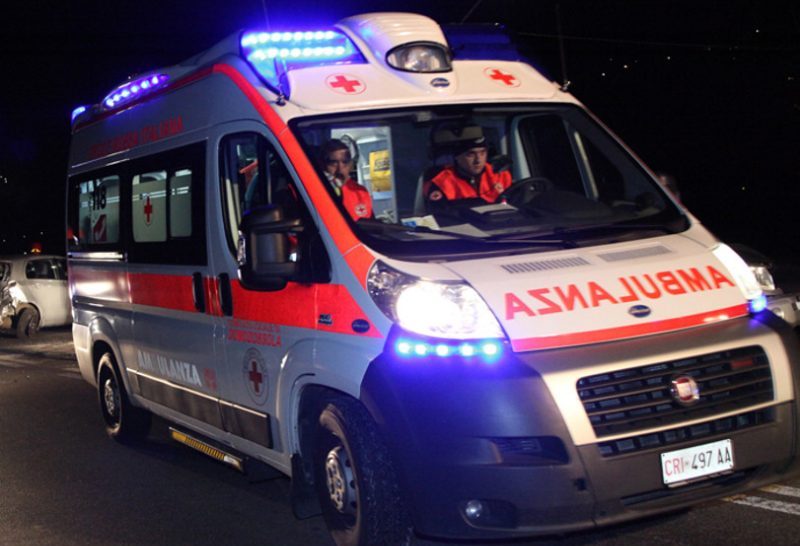 Grave incidente stradale a Pescia coinvolge tre giovani