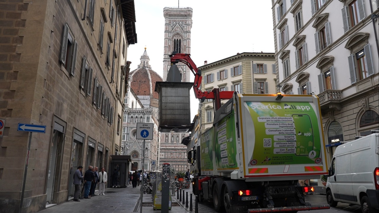 Piano straordinario di Plures Alia per la raccolta dei rifiuti a Capodanno