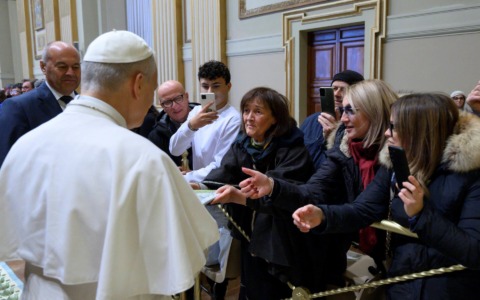 Maria Cristina Palandri presenta il suo libro al Papa