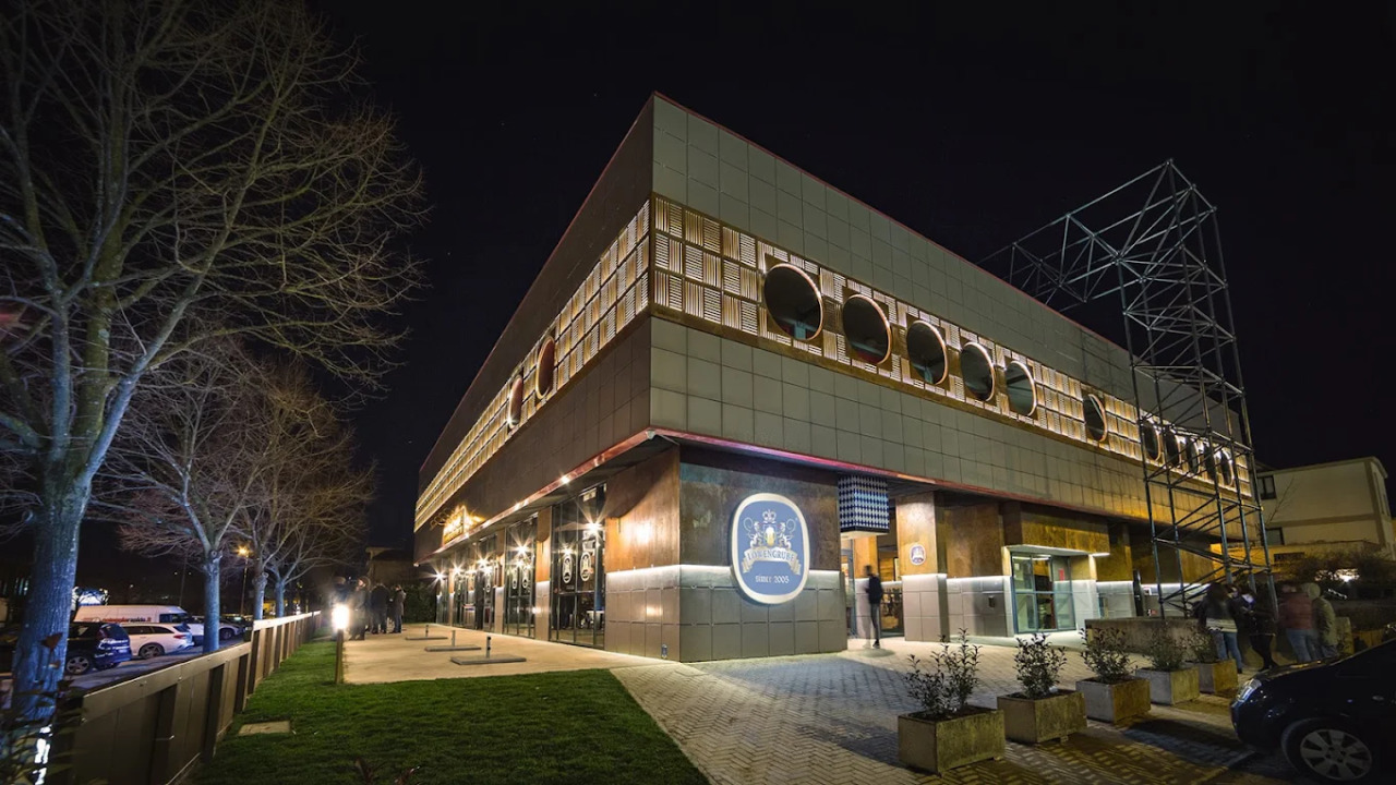 Spettacolo e solidarietà: evento al Löwengrube di Pistoia