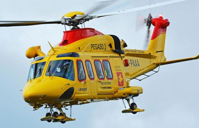 Pistoia, operaio cade da un’impalcatura: volo di oltre quattro metri