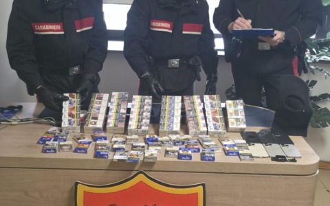 Arrestato un minorenne per rapine tra Pistoia e Prato